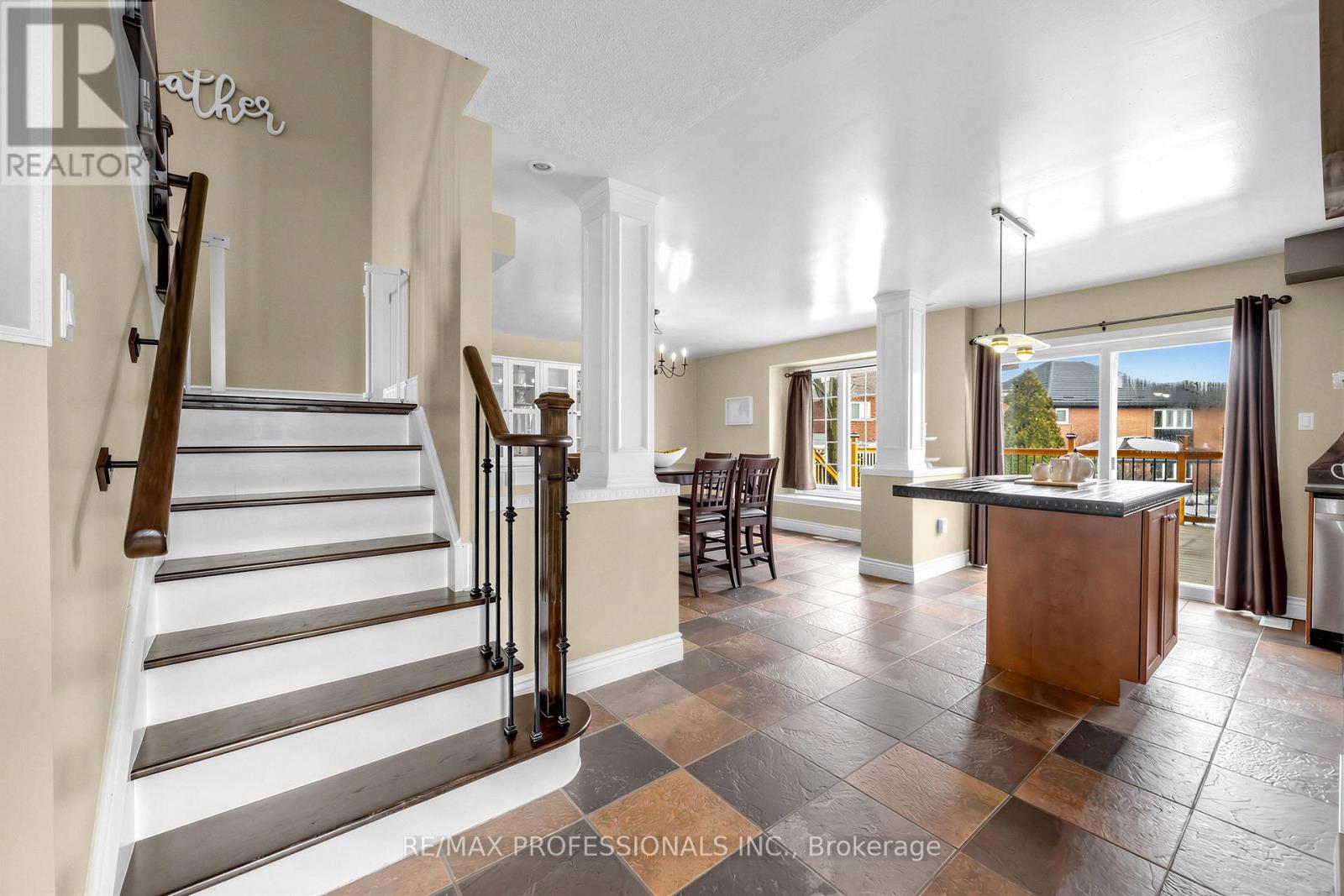 18 BRAMBIRCH CRESCENT - 5