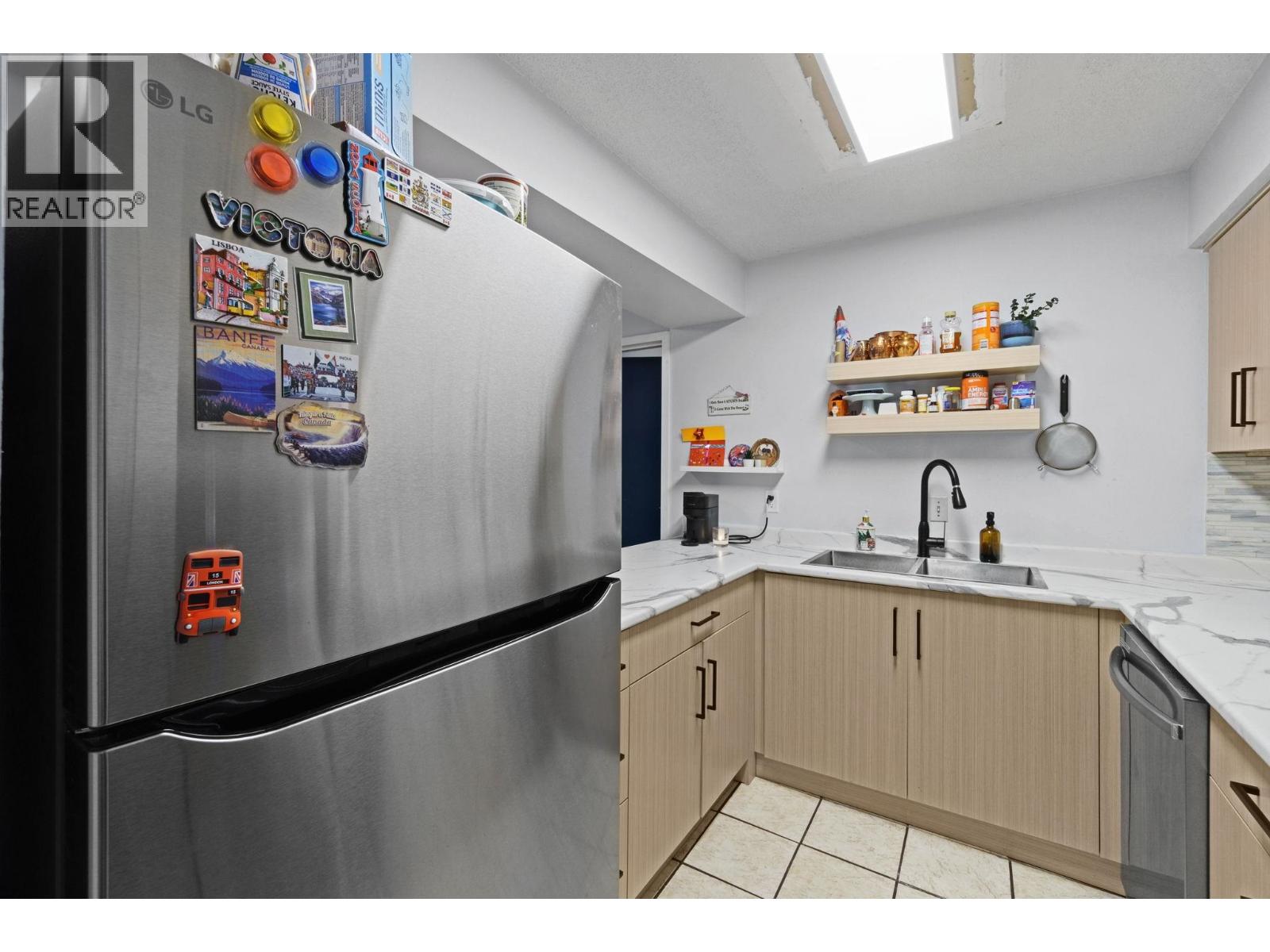 304 720 EIGHTH AVENUE AVENUE, New Westminster