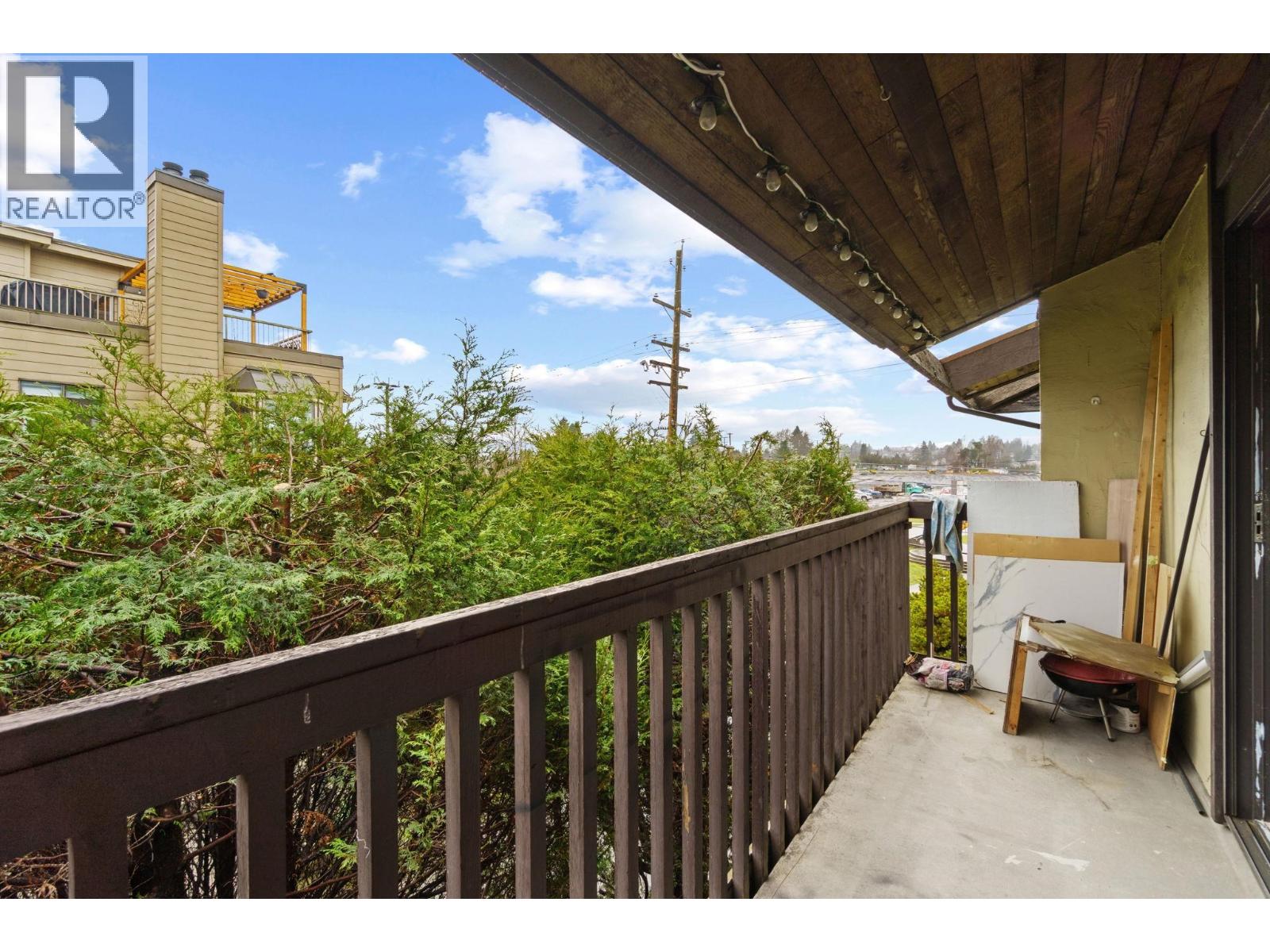 304 720 EIGHTH AVENUE AVENUE, New Westminster