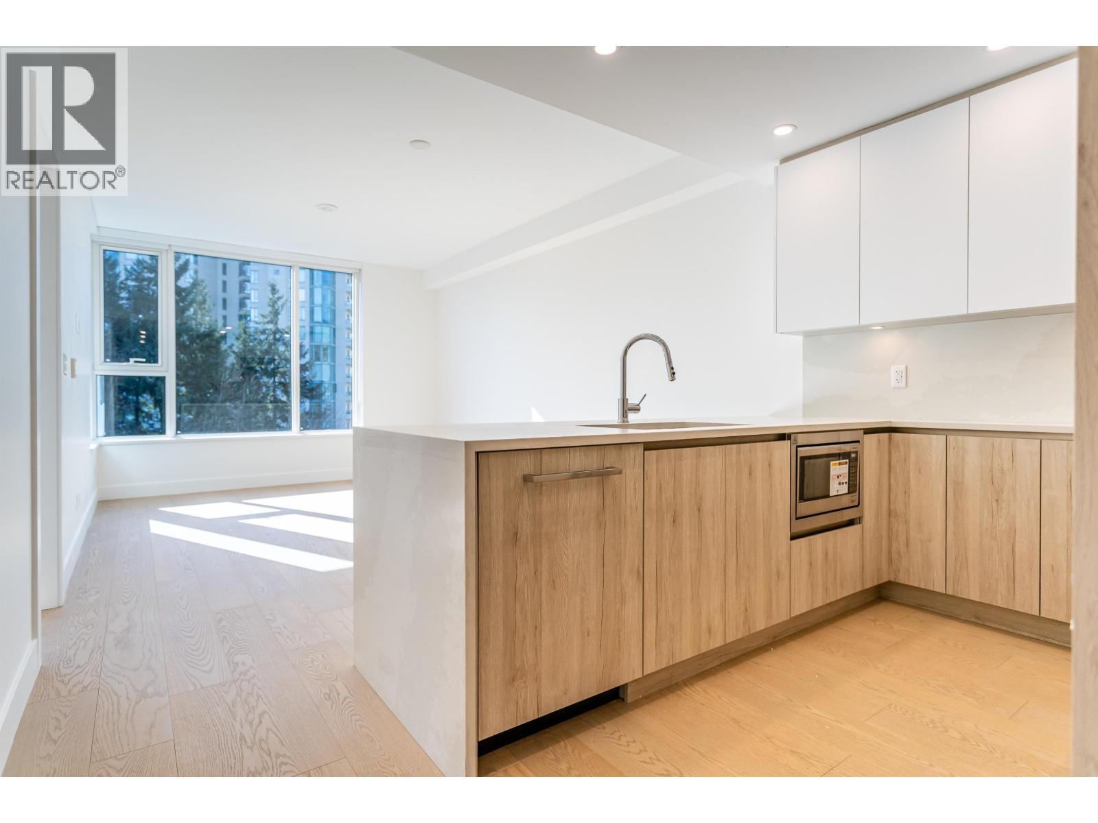 511 423 6TH STREET, West Vancouver