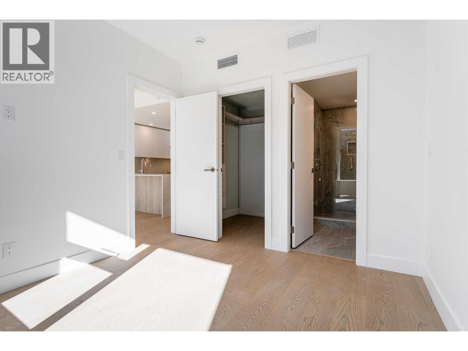 511 423 6TH STREET, West Vancouver