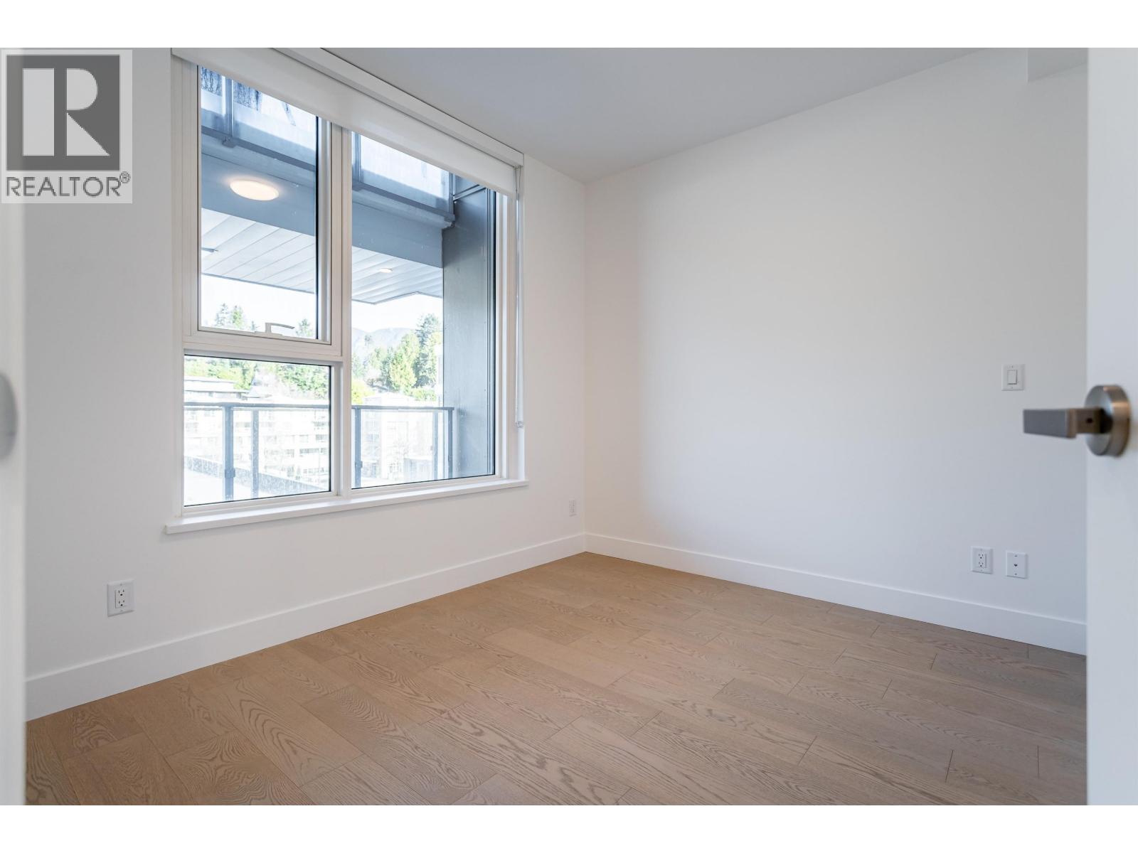 511 423 6TH STREET, West Vancouver