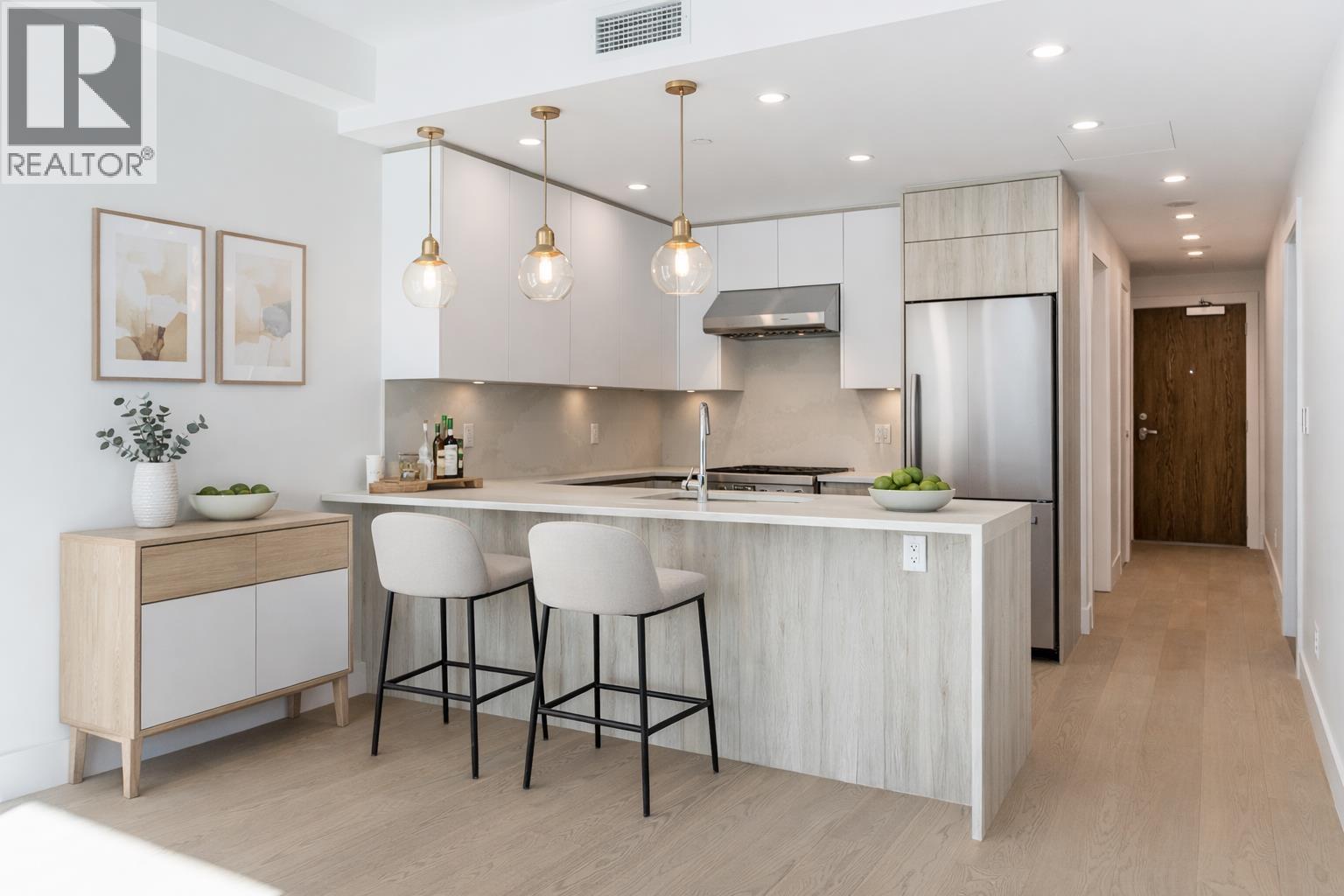 511 423 6TH STREET, West Vancouver