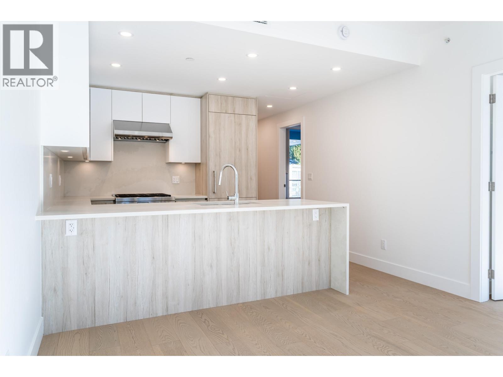 511 423 6TH STREET, West Vancouver