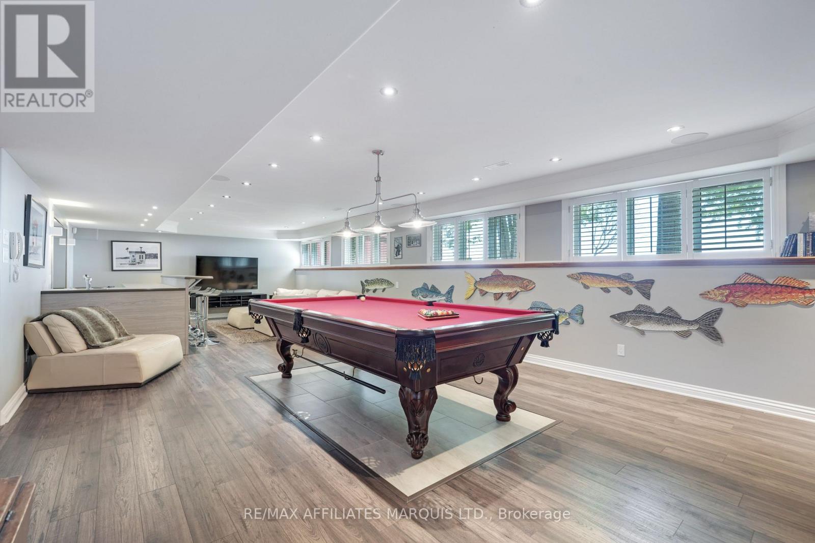 20562 OLD MONTREAL ROAD — photo 38