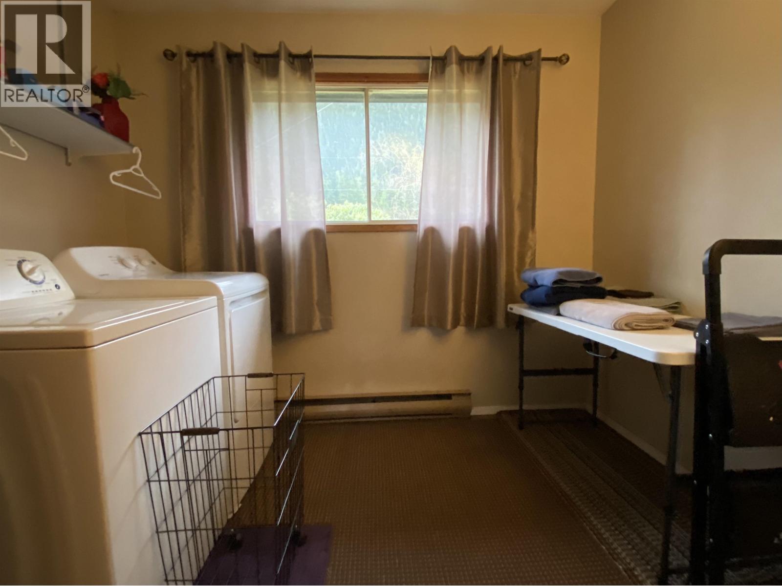 5203 GOSSEN CREEK Street, Terrace