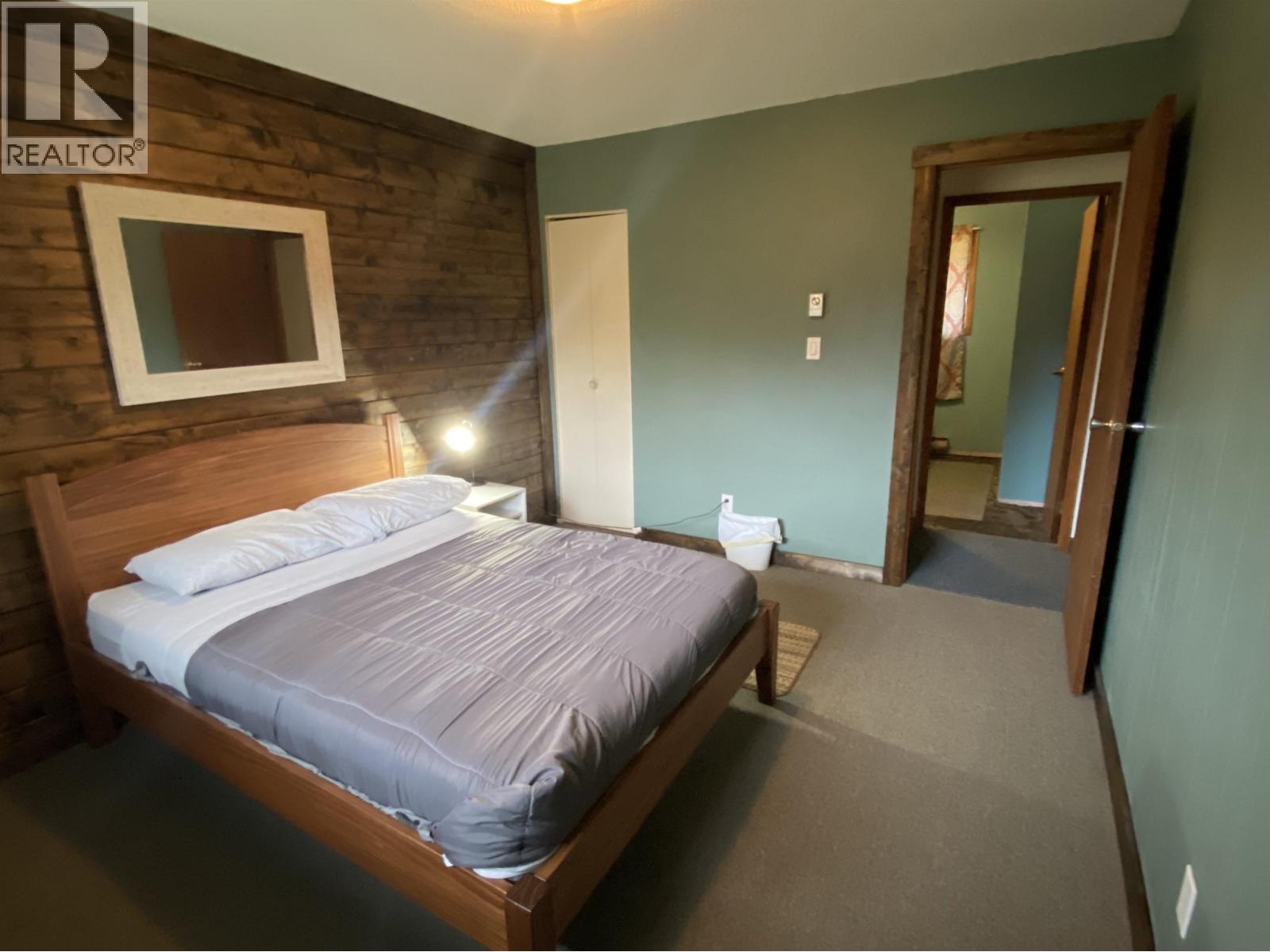 5203 GOSSEN CREEK Street, Terrace