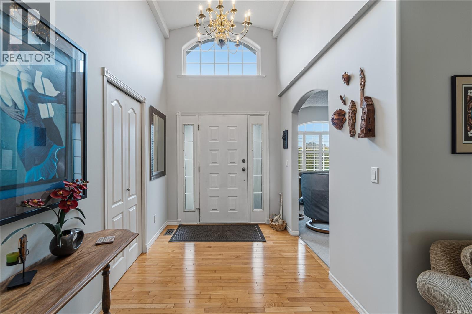 1084 Aery View Way, Parksville