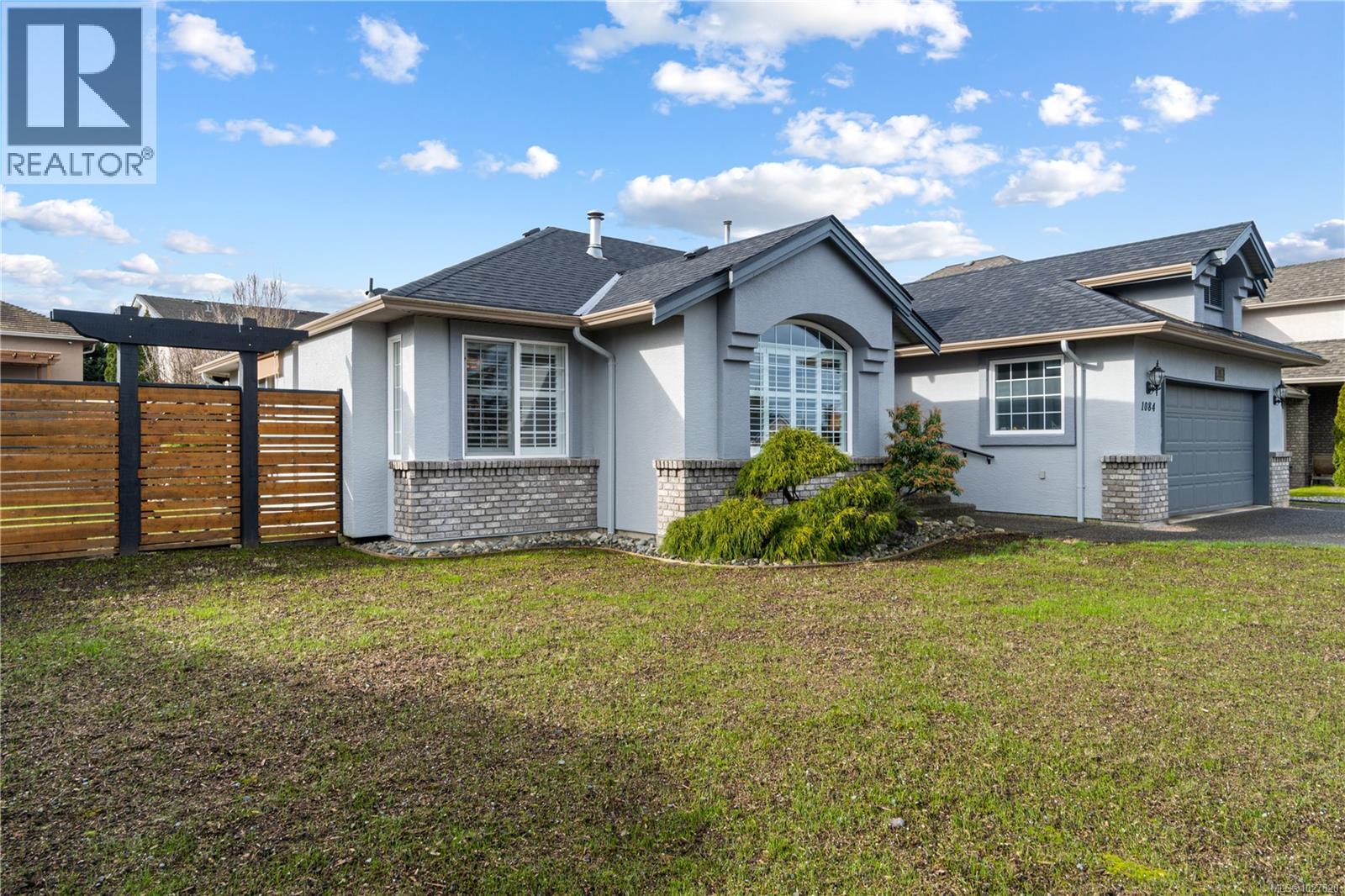 1084 Aery View Way, Parksville