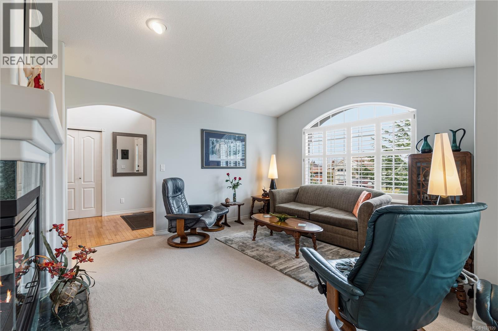 1084 Aery View Way, Parksville