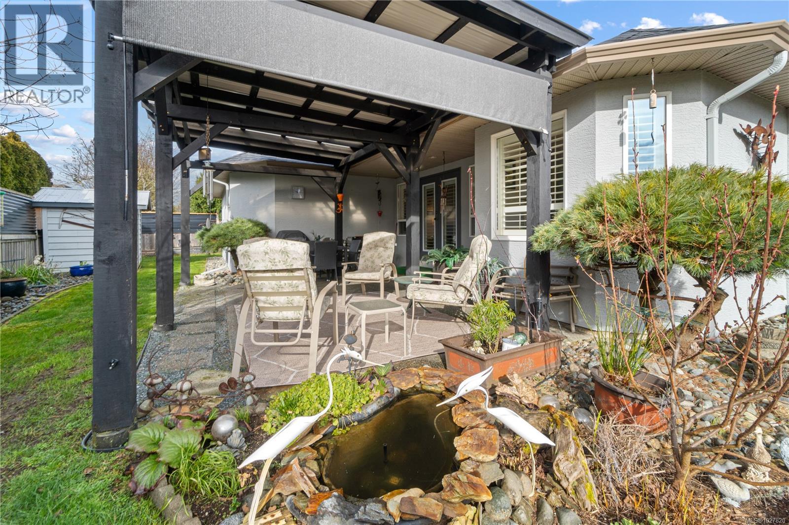 1084 Aery View Way, Parksville