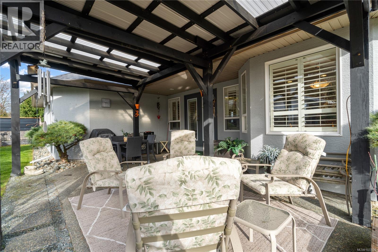 1084 Aery View Way, Parksville