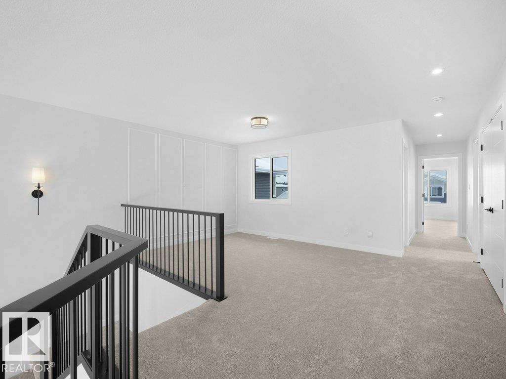 3322 CHICKADEE DR NW, Edmonton