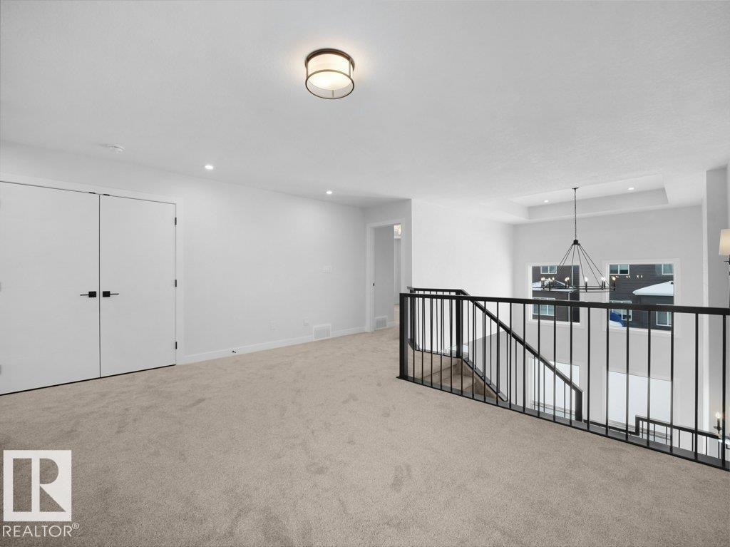 3322 CHICKADEE DR NW, Edmonton