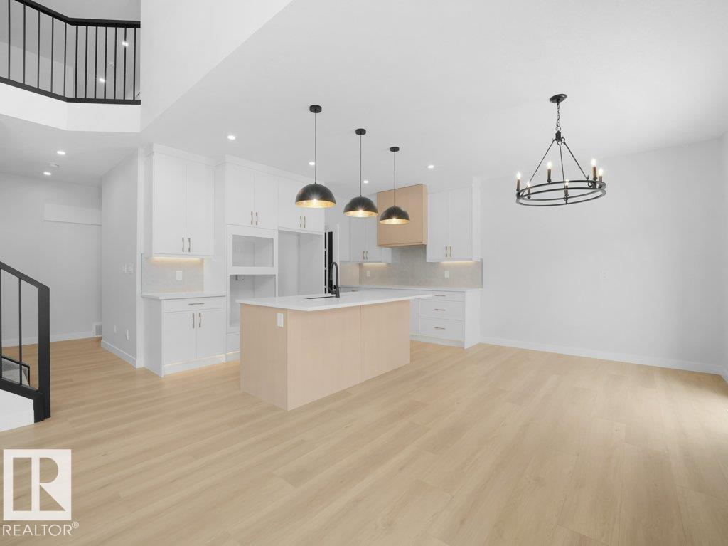 3322 CHICKADEE DR NW, Edmonton