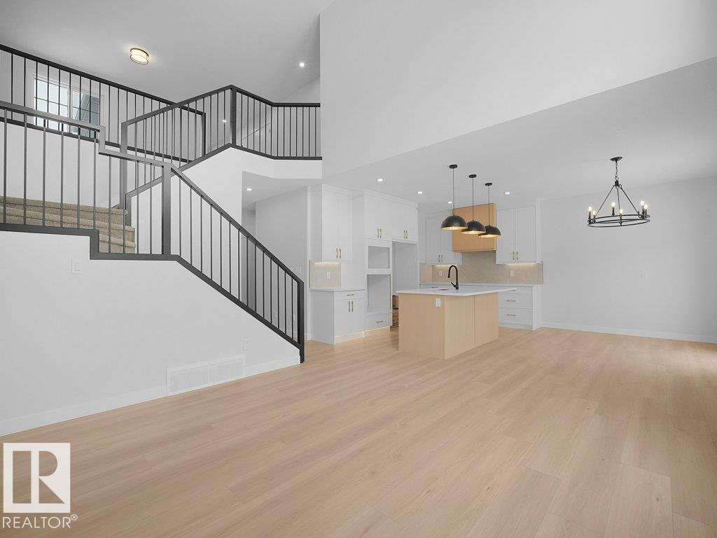 3322 CHICKADEE DR NW, Edmonton