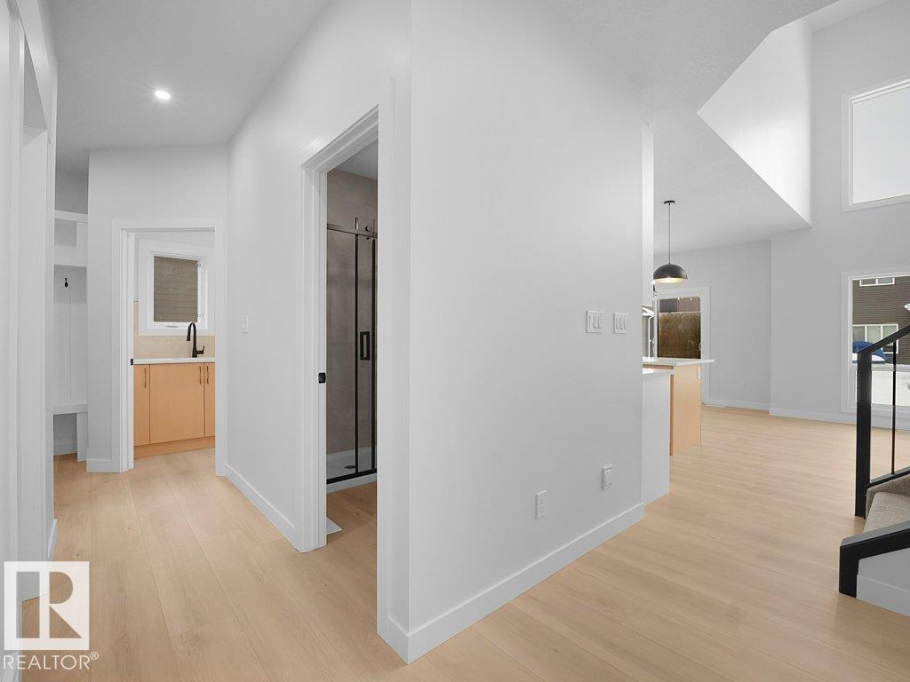 3322 CHICKADEE DR NW, Edmonton