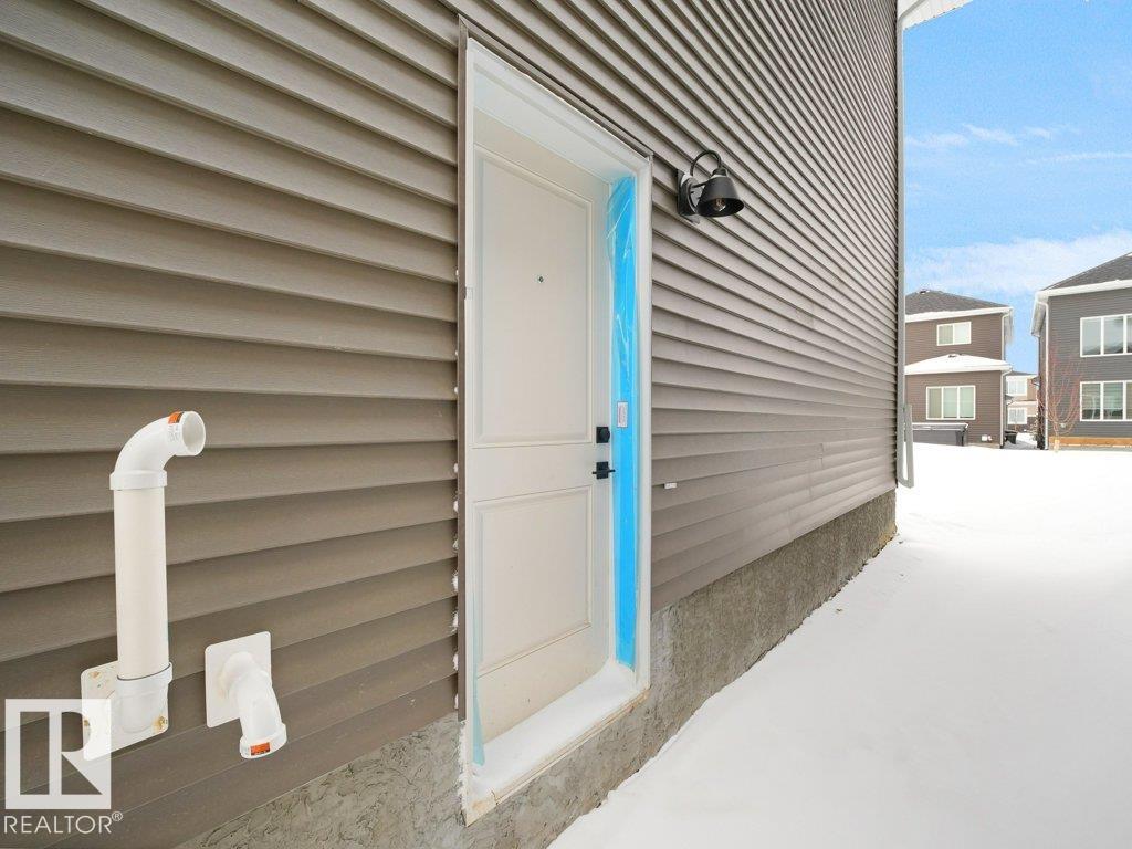 3322 CHICKADEE DR NW, Edmonton