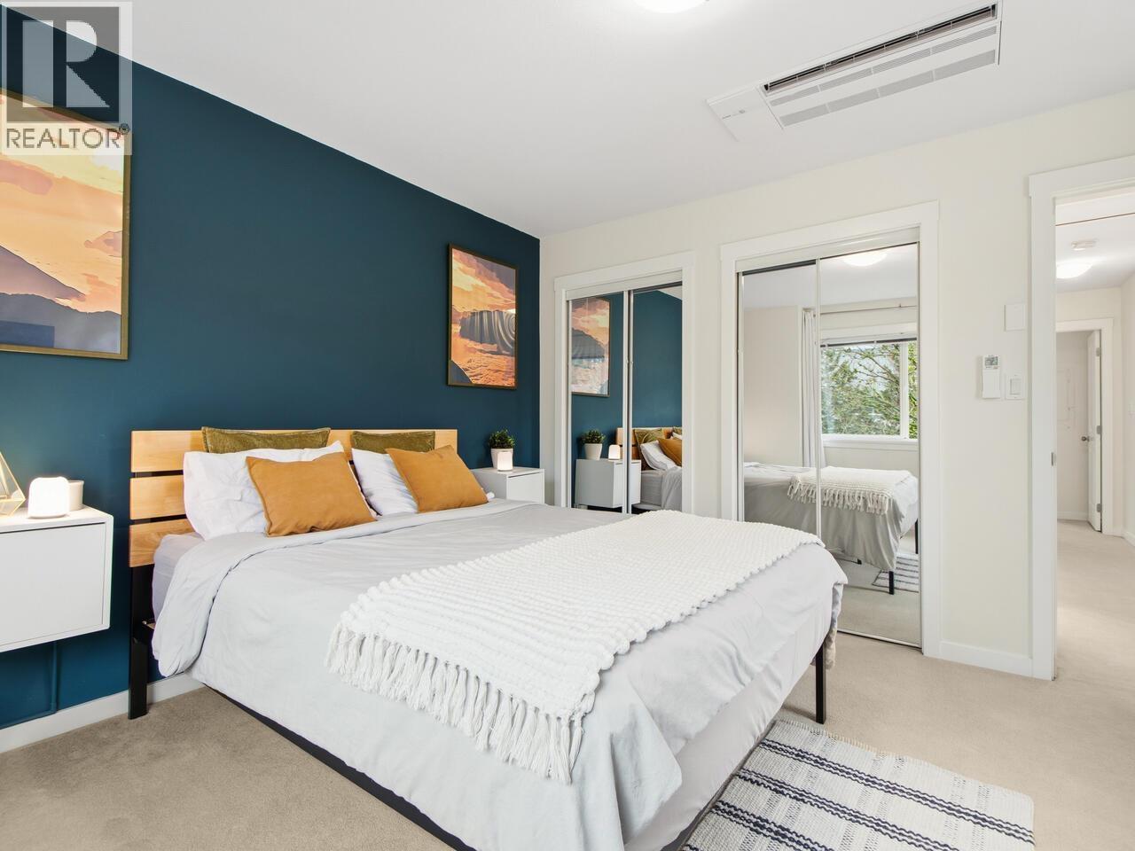 1 7136 18TH AVENUE, Burnaby