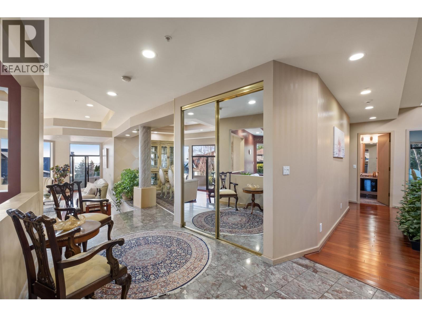 2490 WESTHILL COURT, West Vancouver