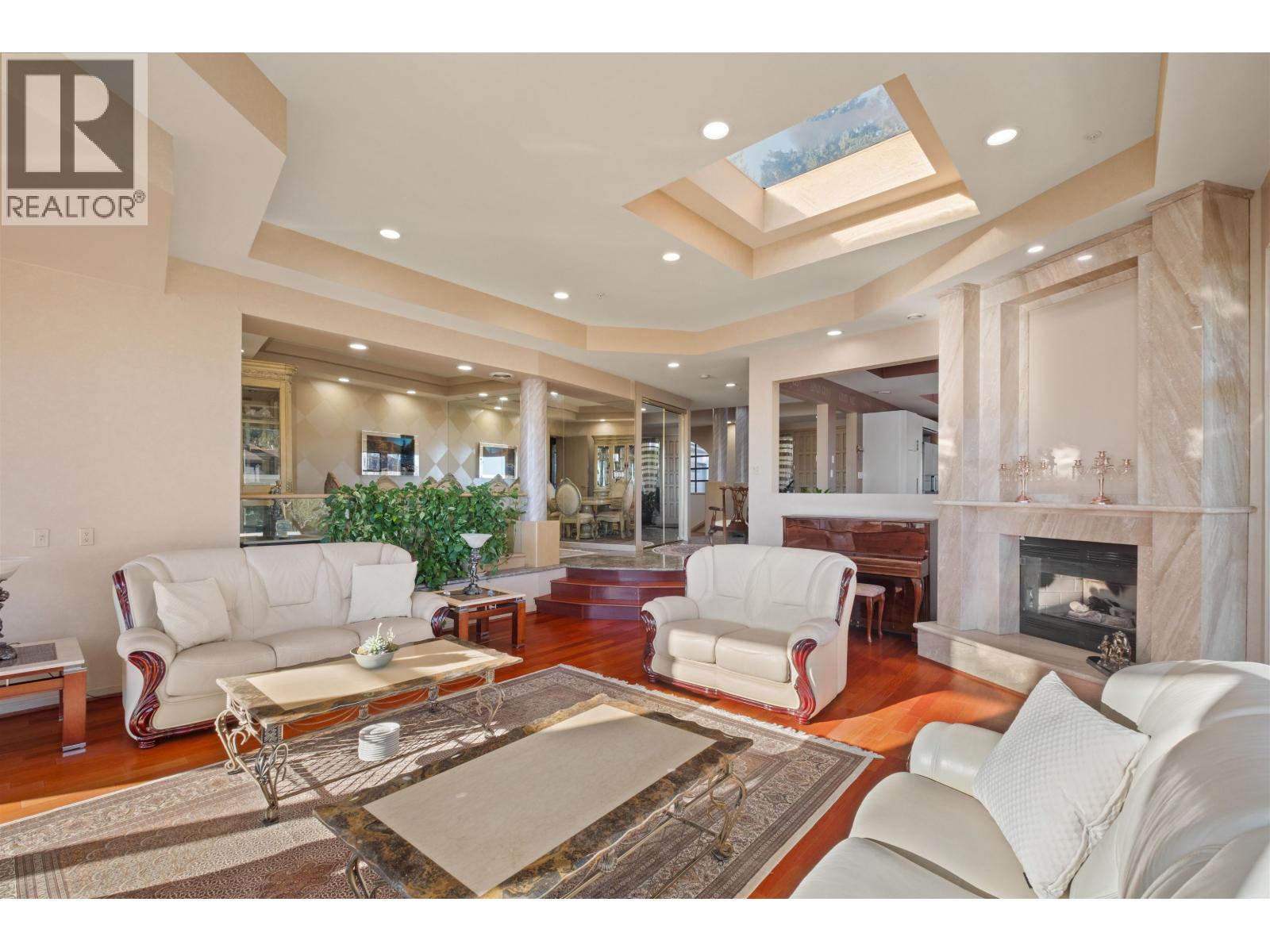 2490 WESTHILL COURT, West Vancouver