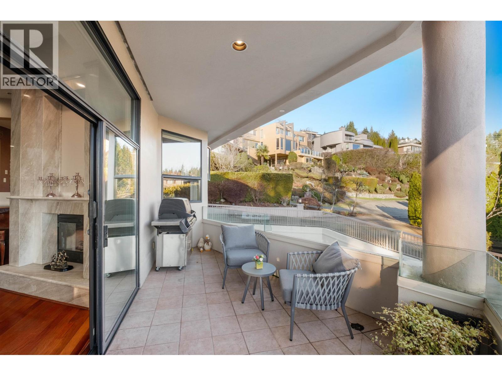 2490 WESTHILL COURT, West Vancouver