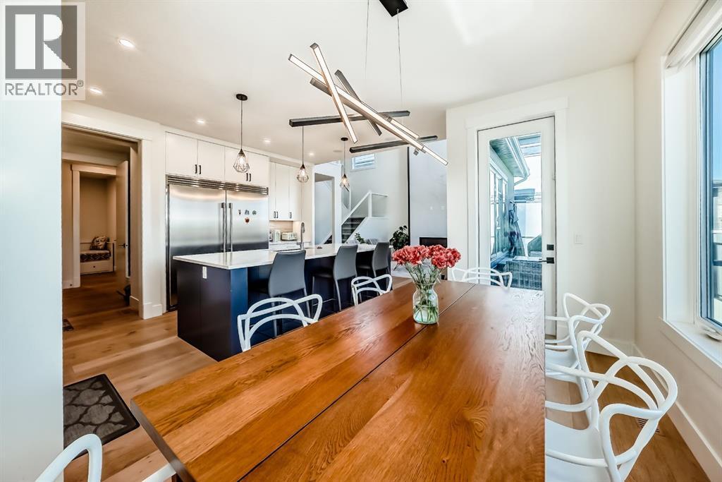 Single Family House for Sale in  ROCK LAKE View NW Rocky Ridge Calgary 