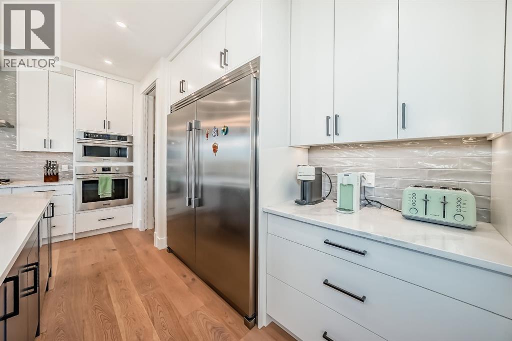 Single Family House for Sale in  ROCK LAKE View NW Rocky Ridge Calgary 