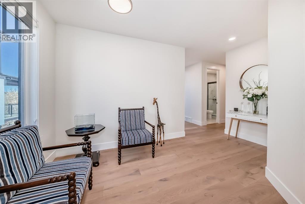 Single Family House for Sale in  ROCK LAKE View NW Rocky Ridge Calgary 