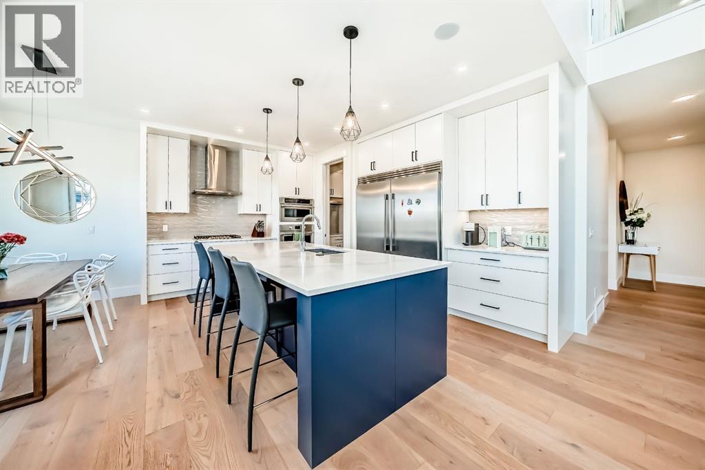 Single Family House for Sale in  ROCK LAKE View NW Rocky Ridge Calgary 