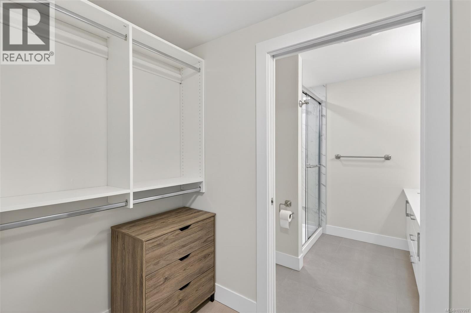 303 1450 Glentana Road, View Royal