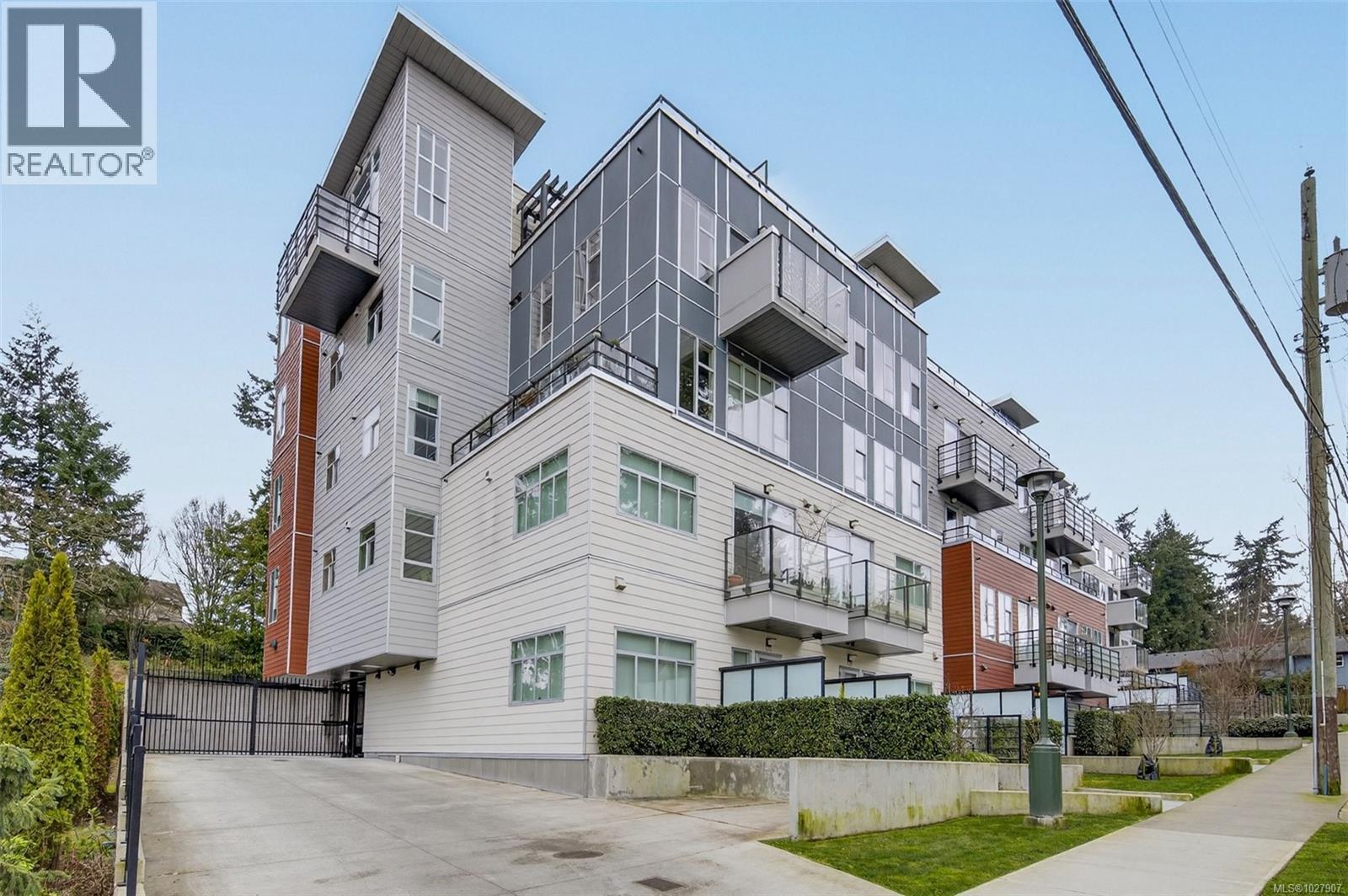 303 1450 Glentana Road, View Royal