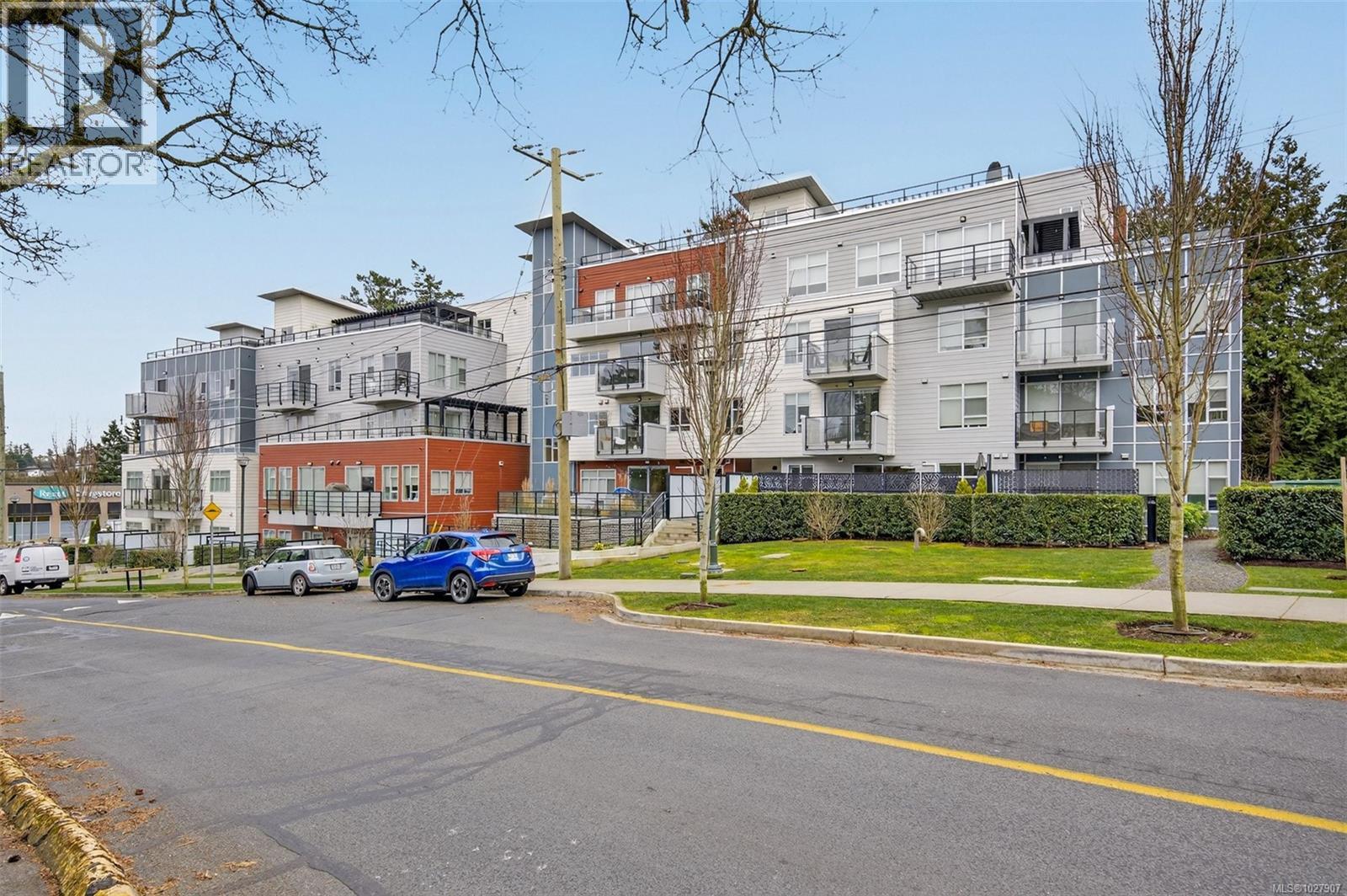 303 1450 Glentana Road, View Royal