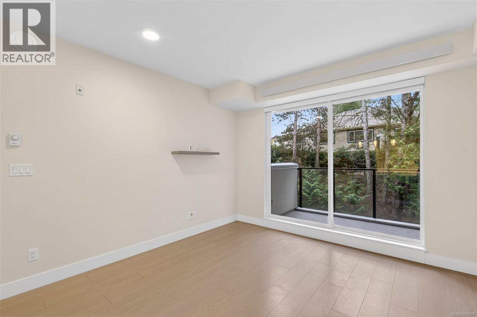 303 1450 Glentana Road, View Royal