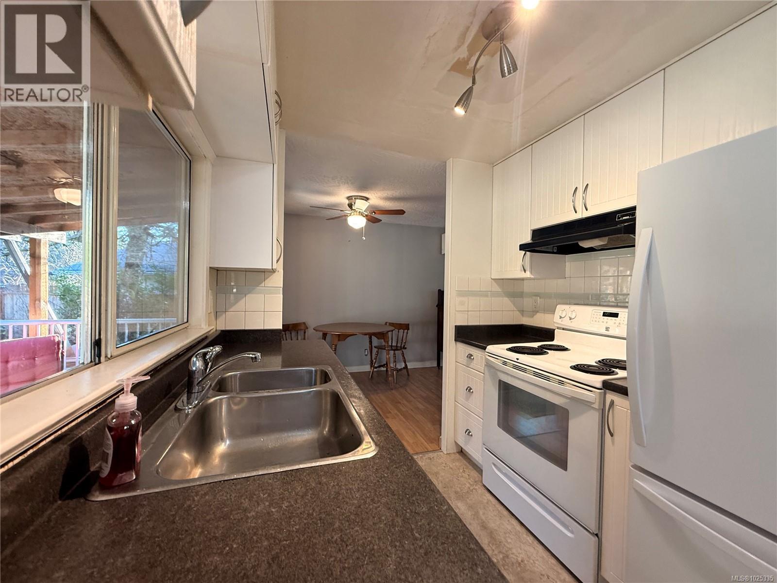 6001 PINE PARK PL - 8