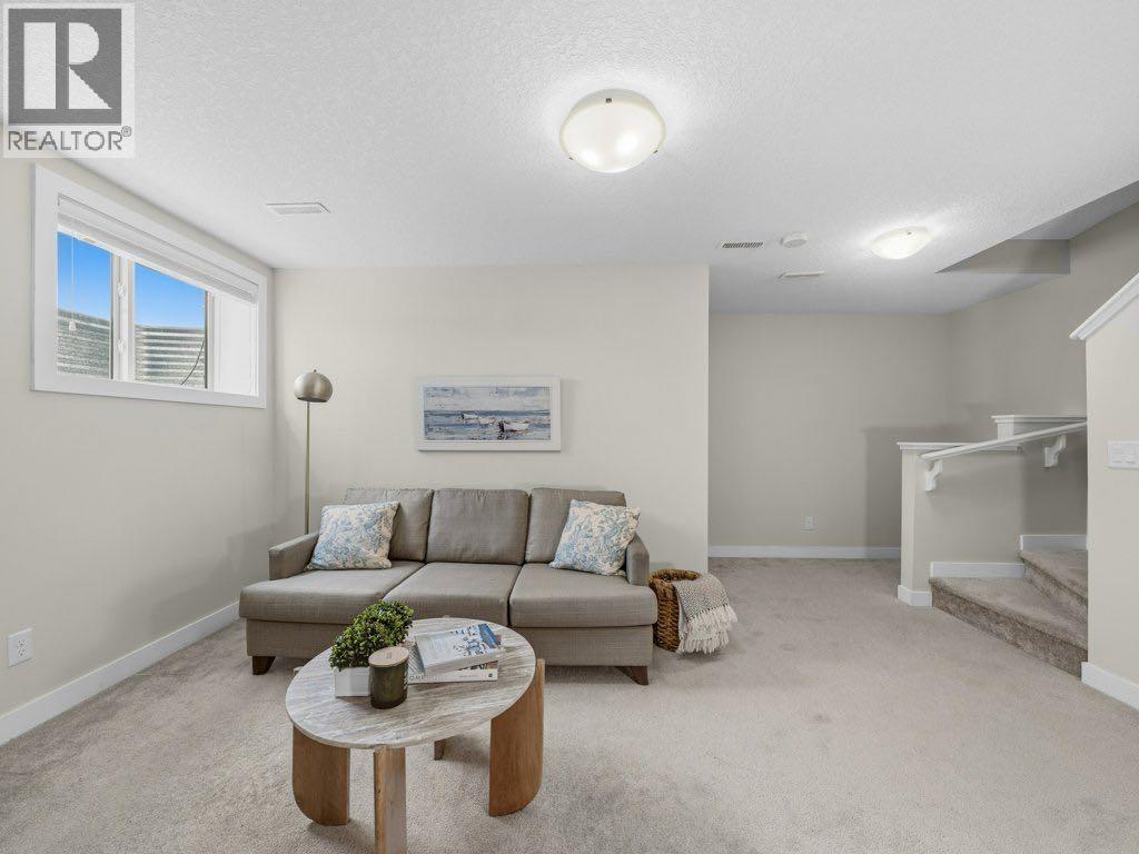 
          50 Belgian Lane
            <br/>
            <span>Cochrane</span>
            , 
            <span>AB</span>
             <span>T4C0Y5</span>
         - Photo 24