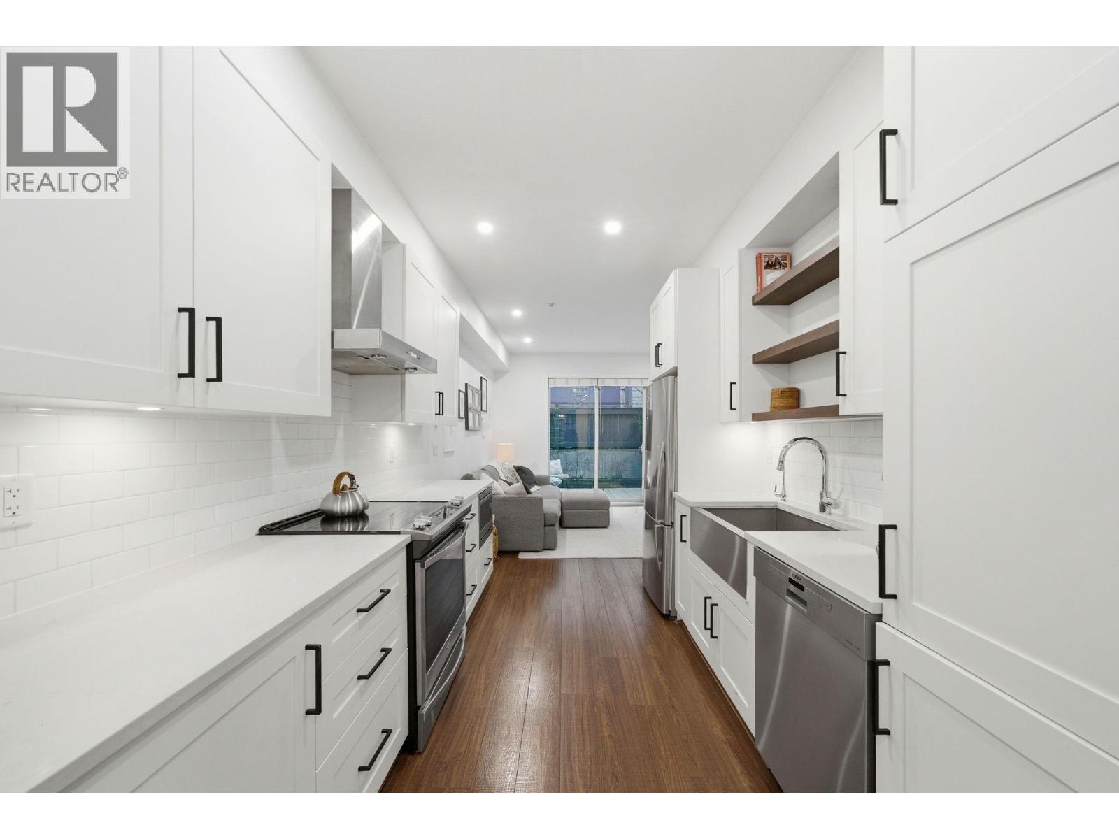 54 433 SEYMOUR RIVER PLACE, North Vancouver