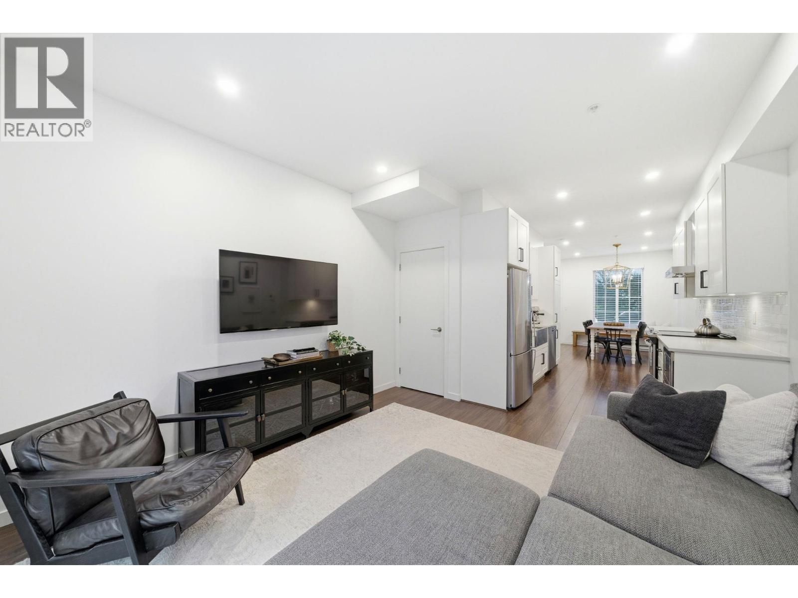 54 433 SEYMOUR RIVER PLACE, North Vancouver