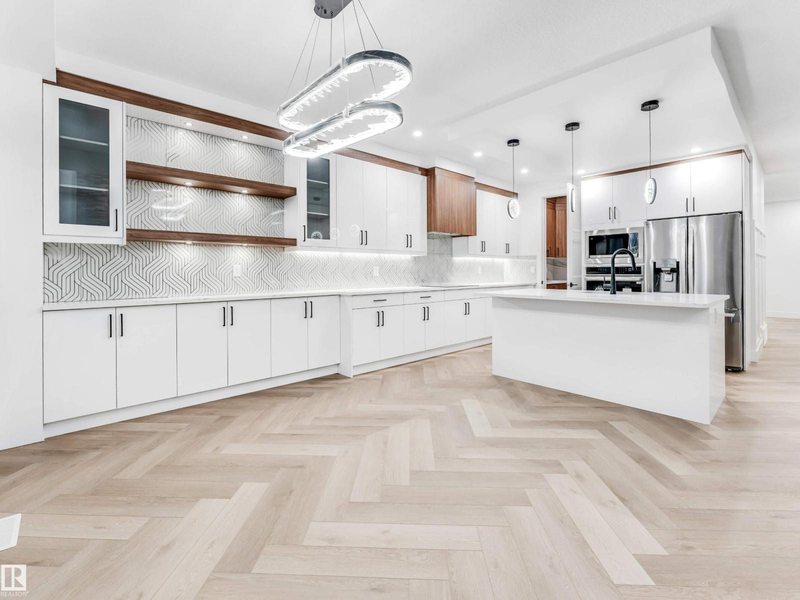2346 63 AV NE - 15