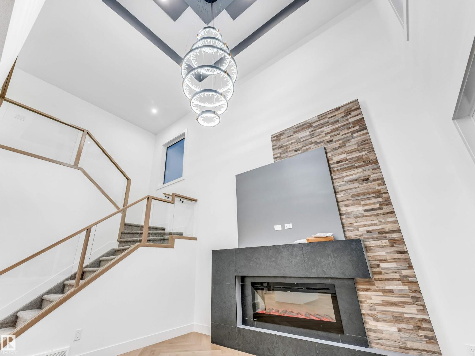 2346 63 AV NE - 28