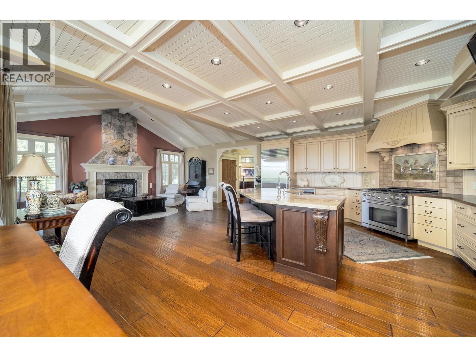  698 Arbor View Drive, Kelowna