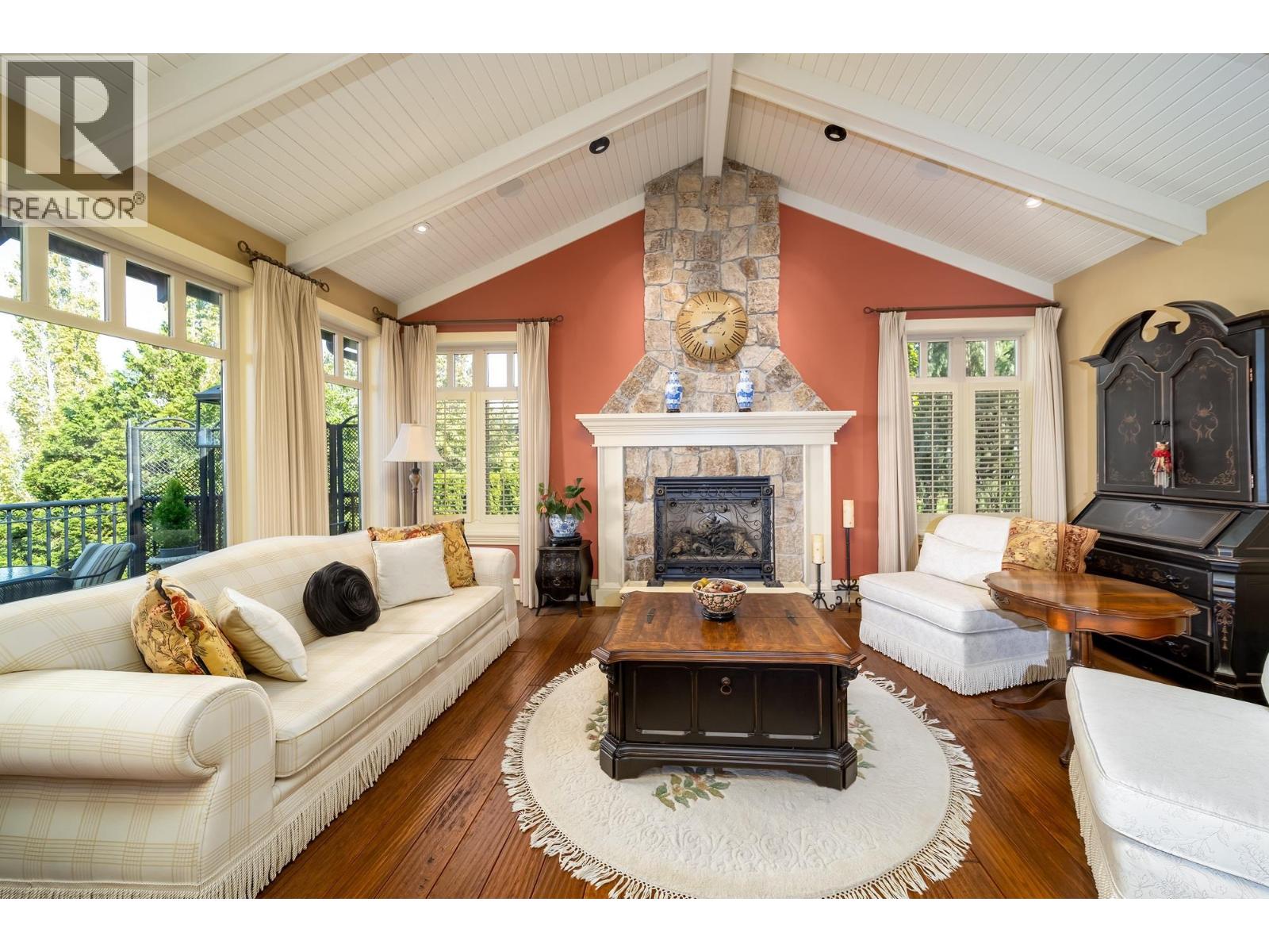  698 Arbor View Drive, Kelowna