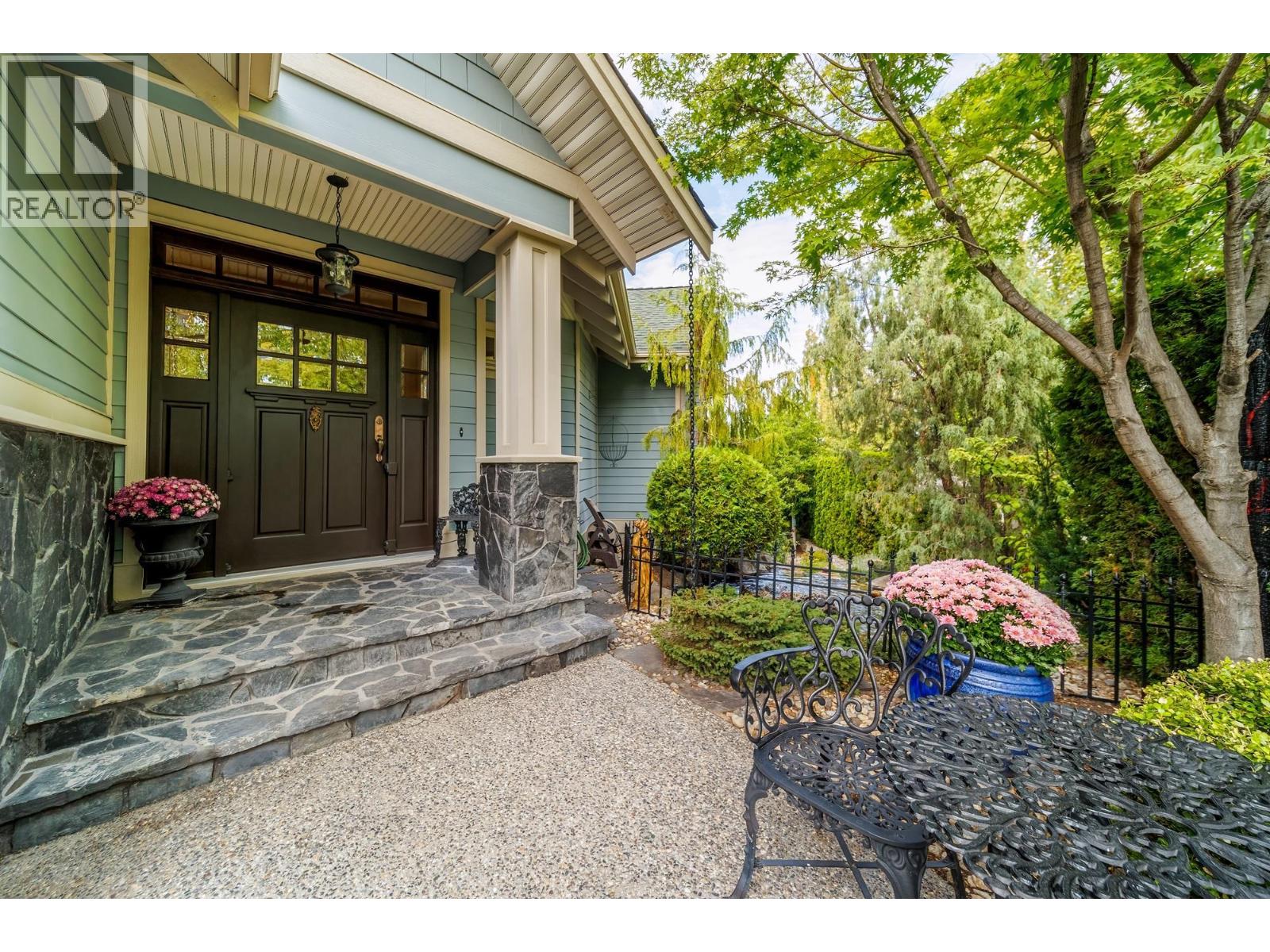  698 Arbor View Drive, Kelowna
