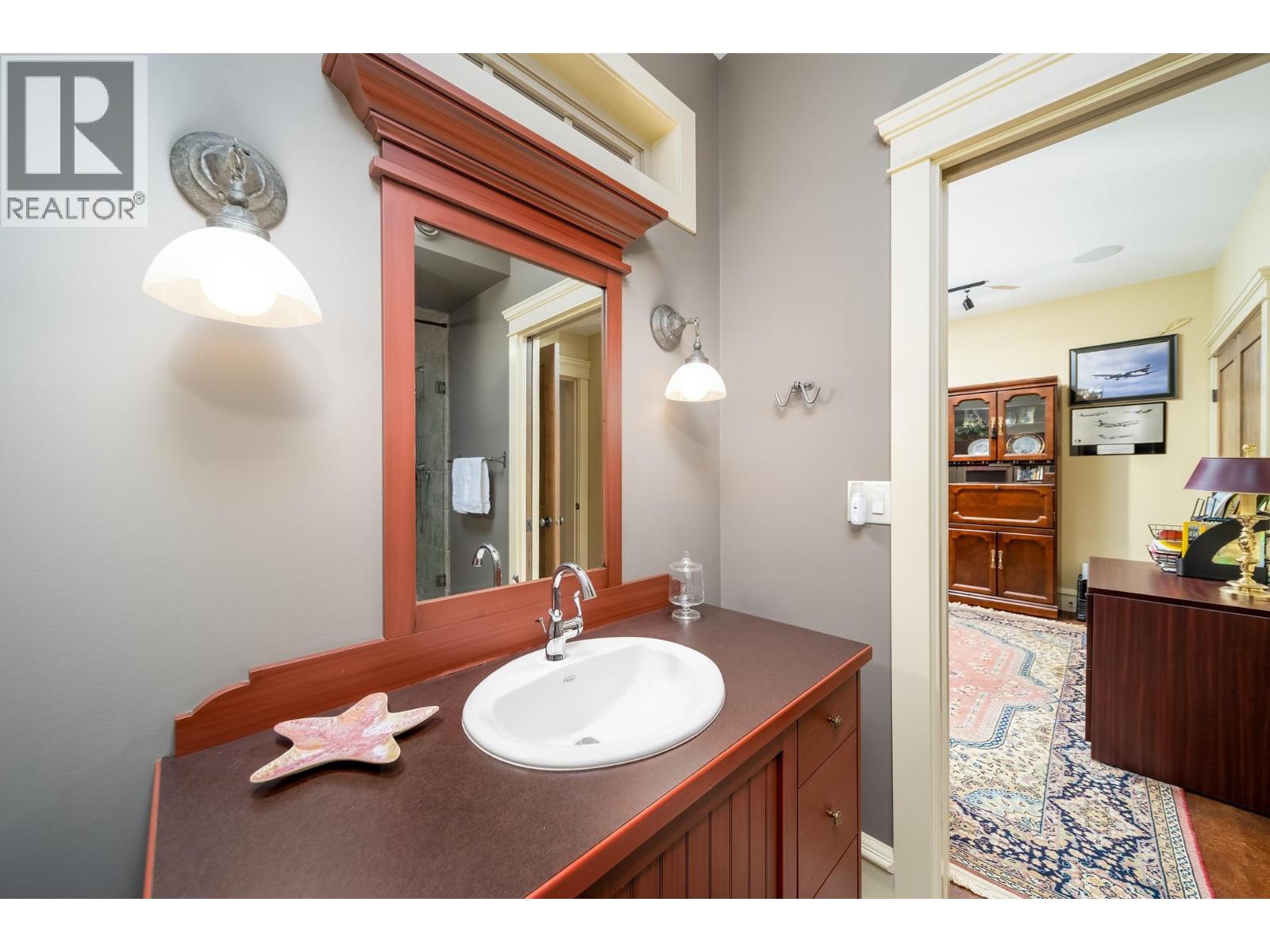  698 Arbor View Drive, Kelowna