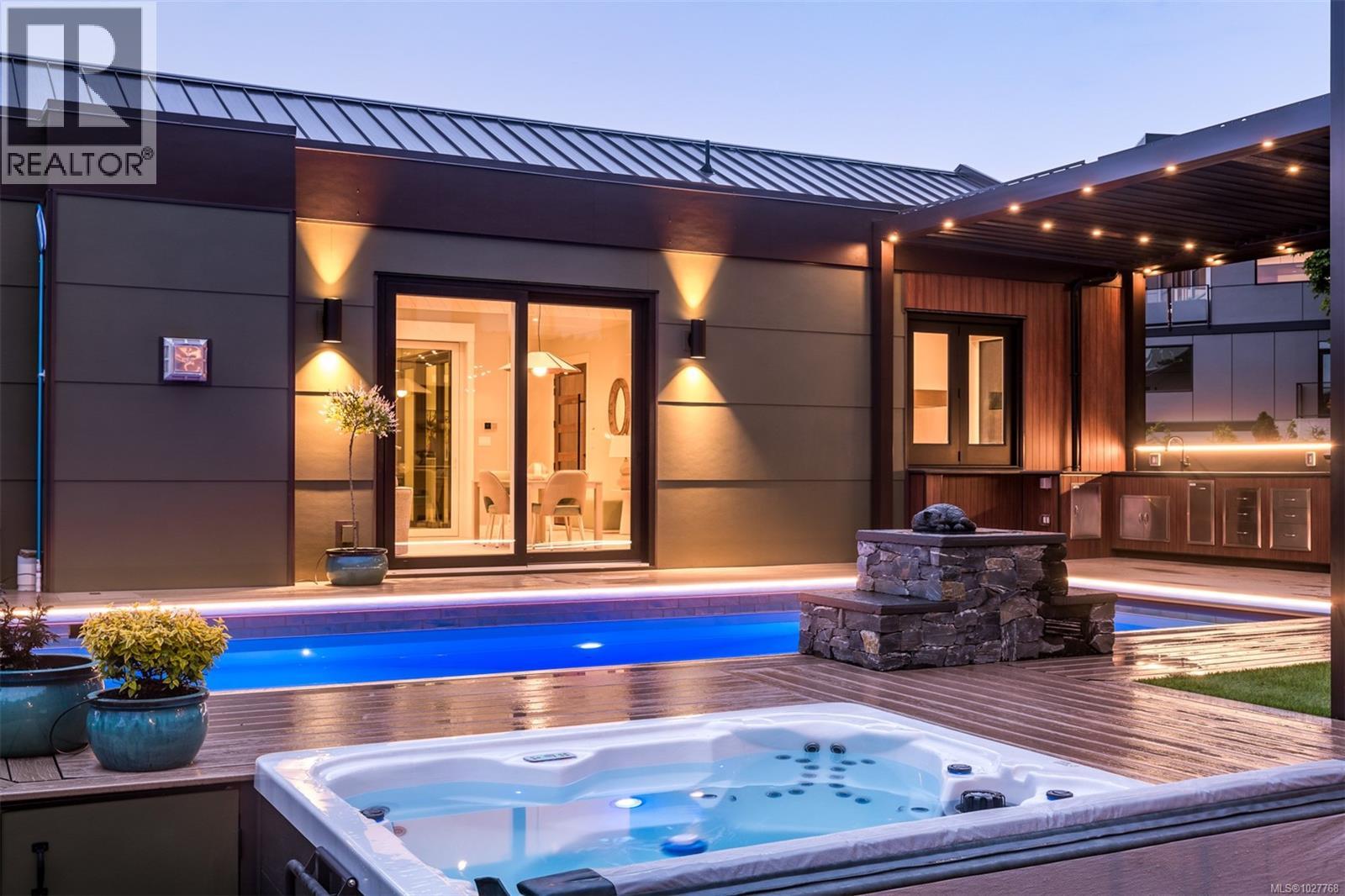 23 & 24 1060 Shore Pine Close, Duncan