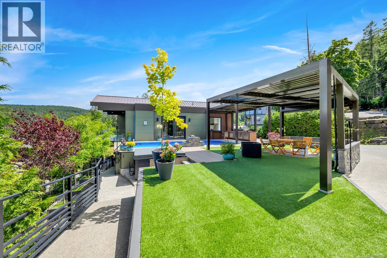 23 & 24 1060 Shore Pine Close, Duncan