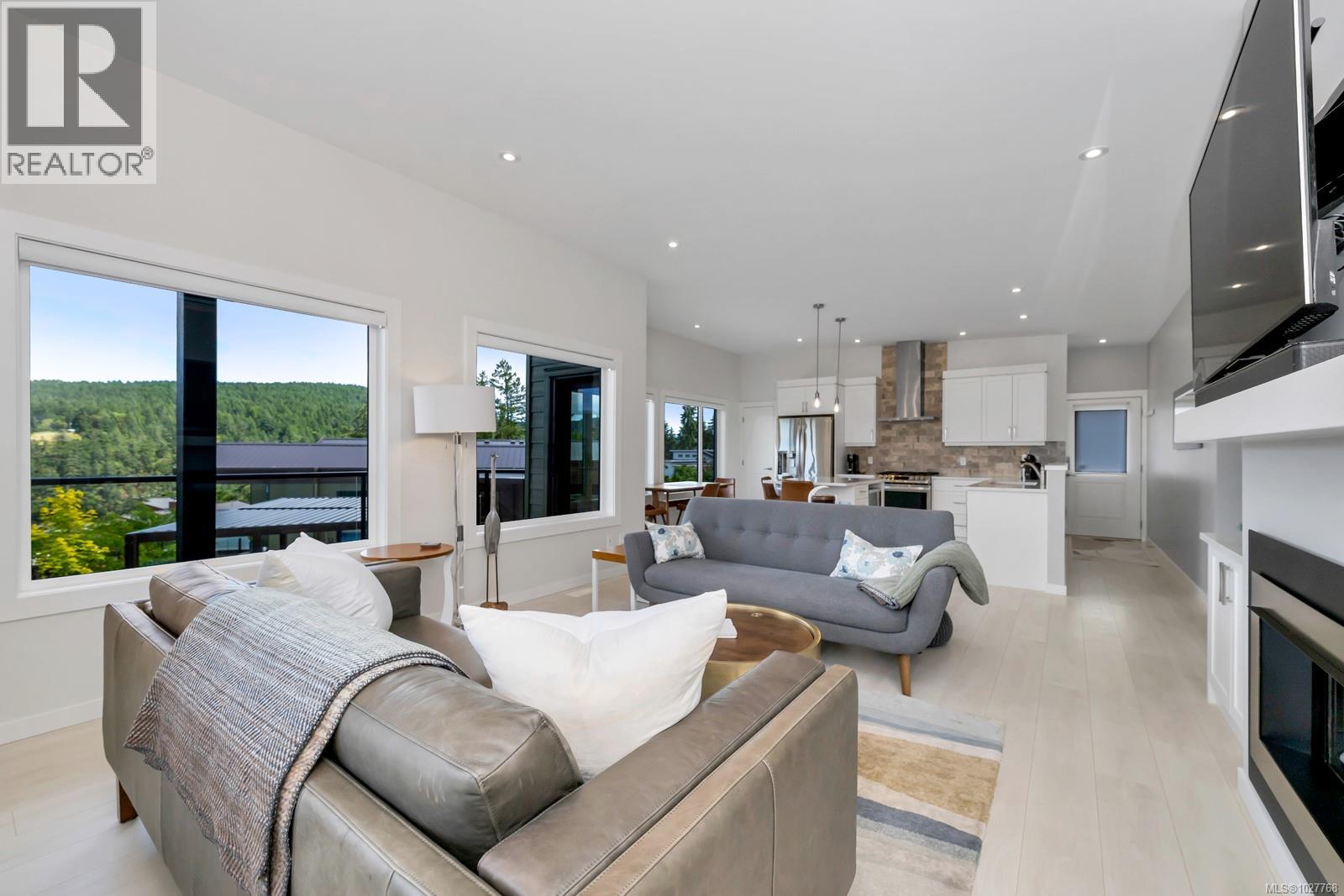 23 & 24 1060 Shore Pine Close, Duncan