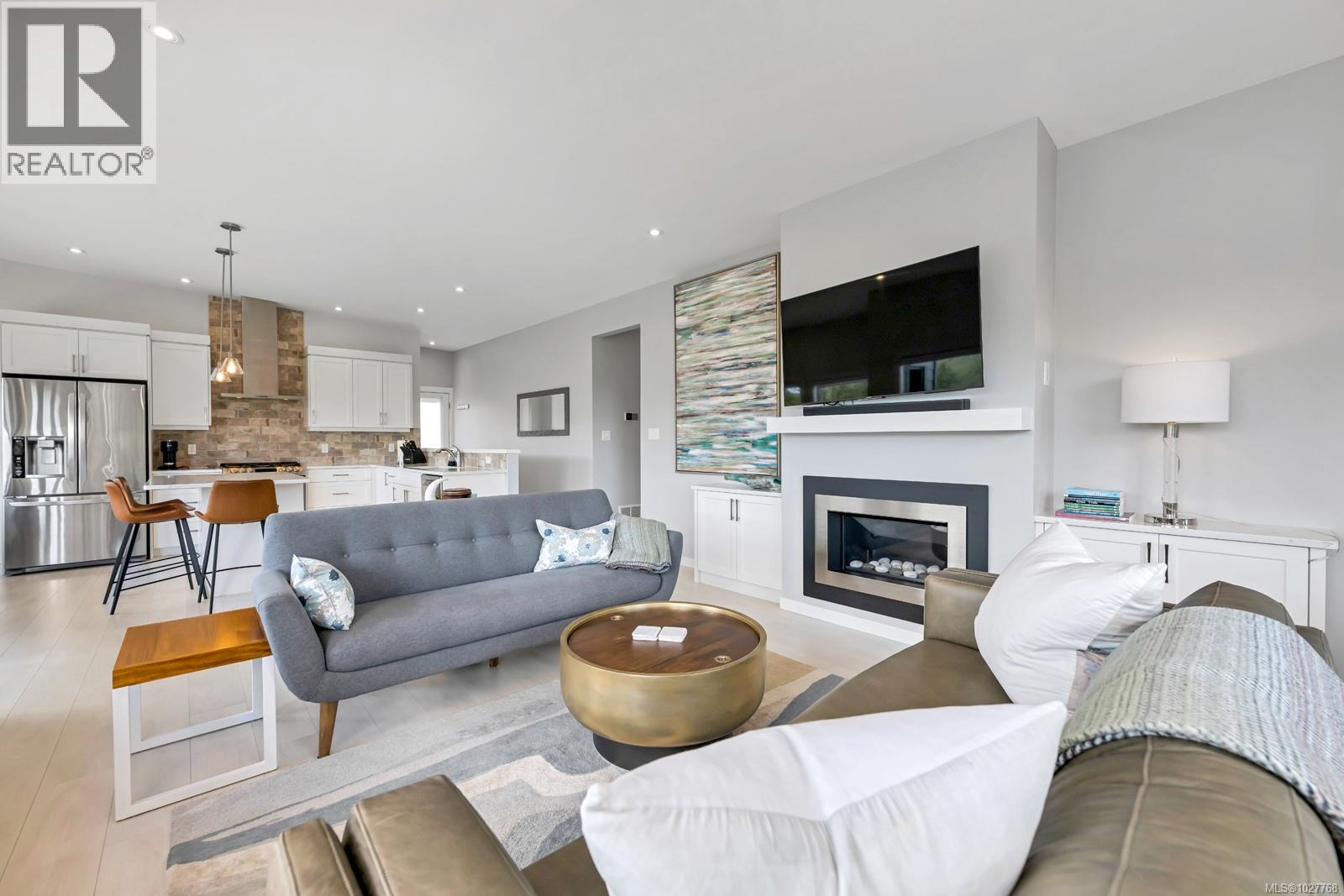 23 & 24 1060 Shore Pine Close, Duncan