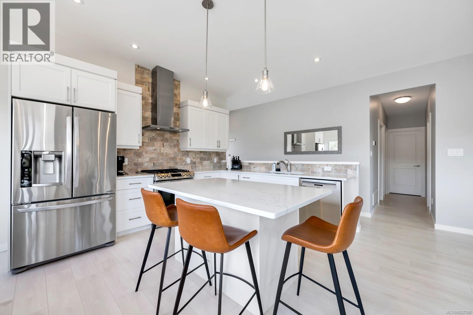 23 & 24 1060 Shore Pine Close, Duncan