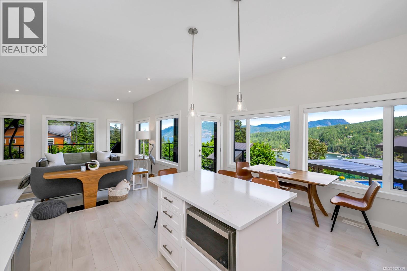 23 & 24 1060 Shore Pine Close, Duncan